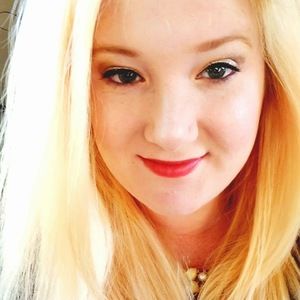 Meet your Posher, Chloe